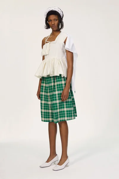 Look 18
